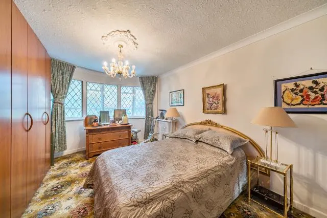 Dollis Avenue, London, N3, photo 13