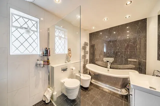 Dollis Avenue, London, N3, photo 17