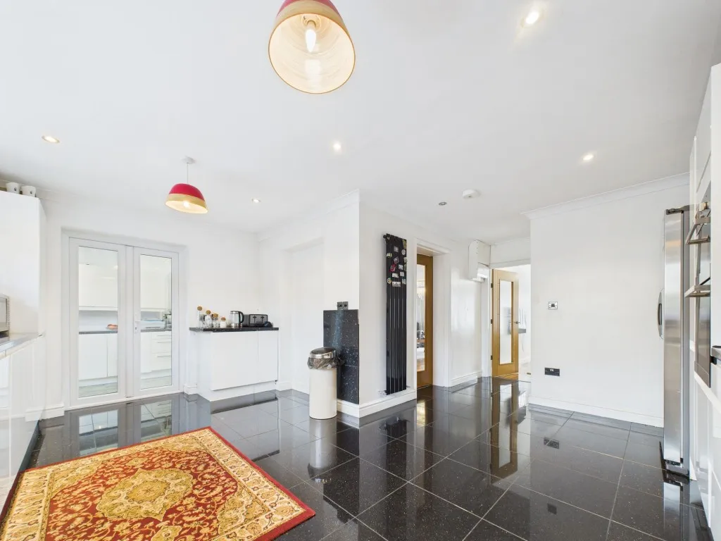 Conway Road, Calcot, RG31, photo 4
