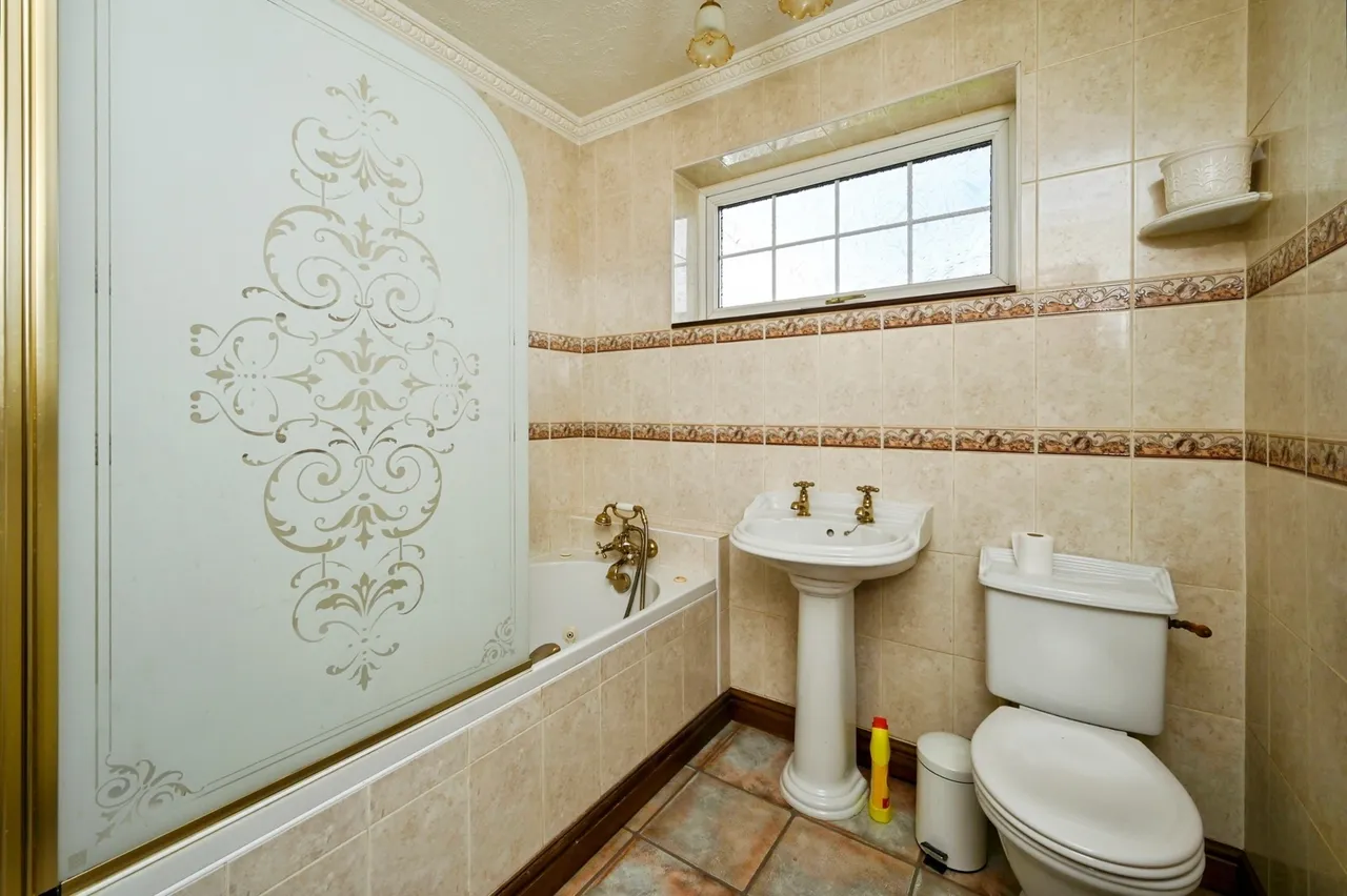 Kingsway, Kirkby-in-Ashfield, NG17, photo 11