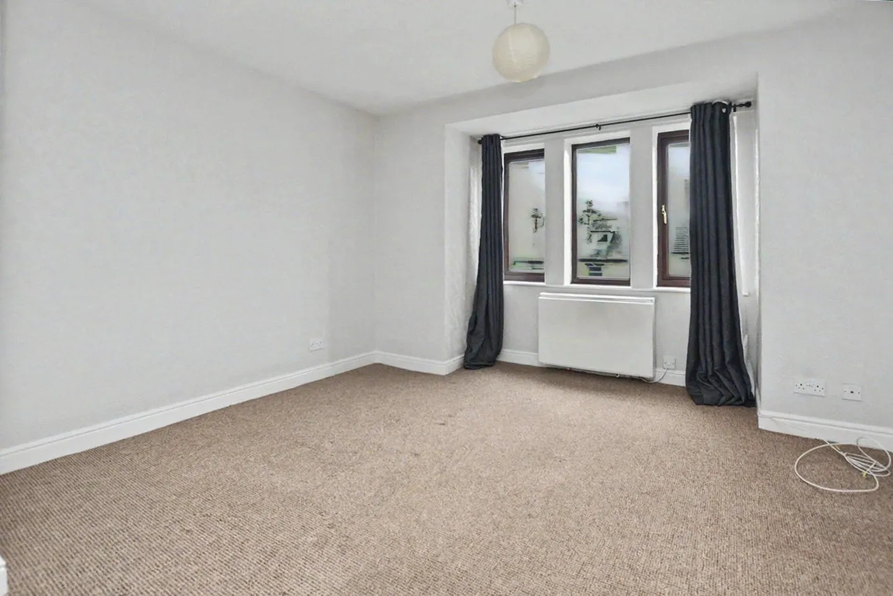 Clifton Place, Pudsey, LS28, photo 2