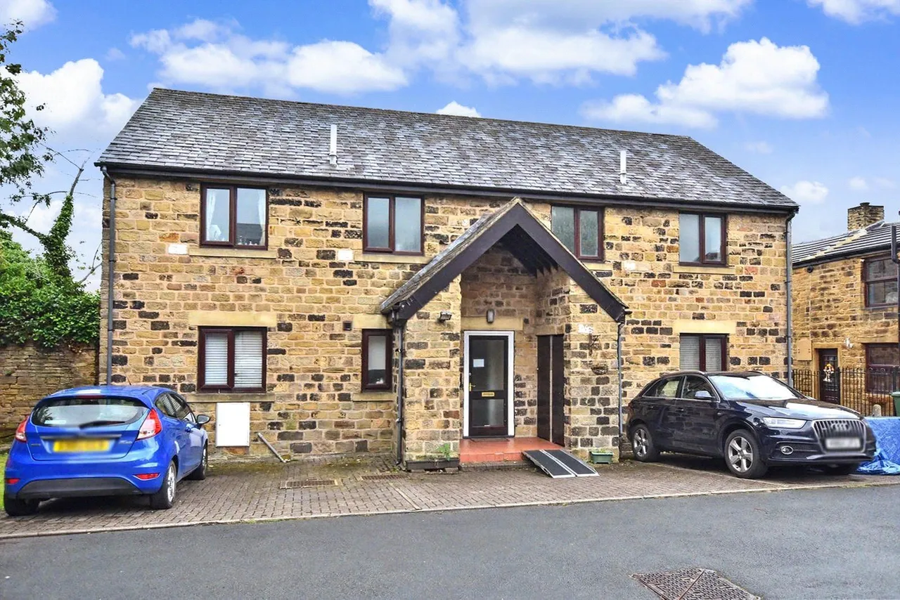 1 bed flat for sale, Clifton Place, Pudsey, LS28