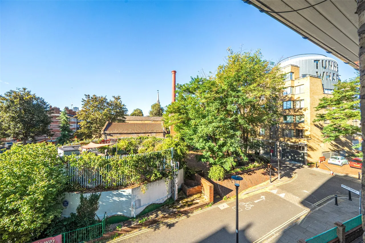 Swan Road, SE16, photo 15