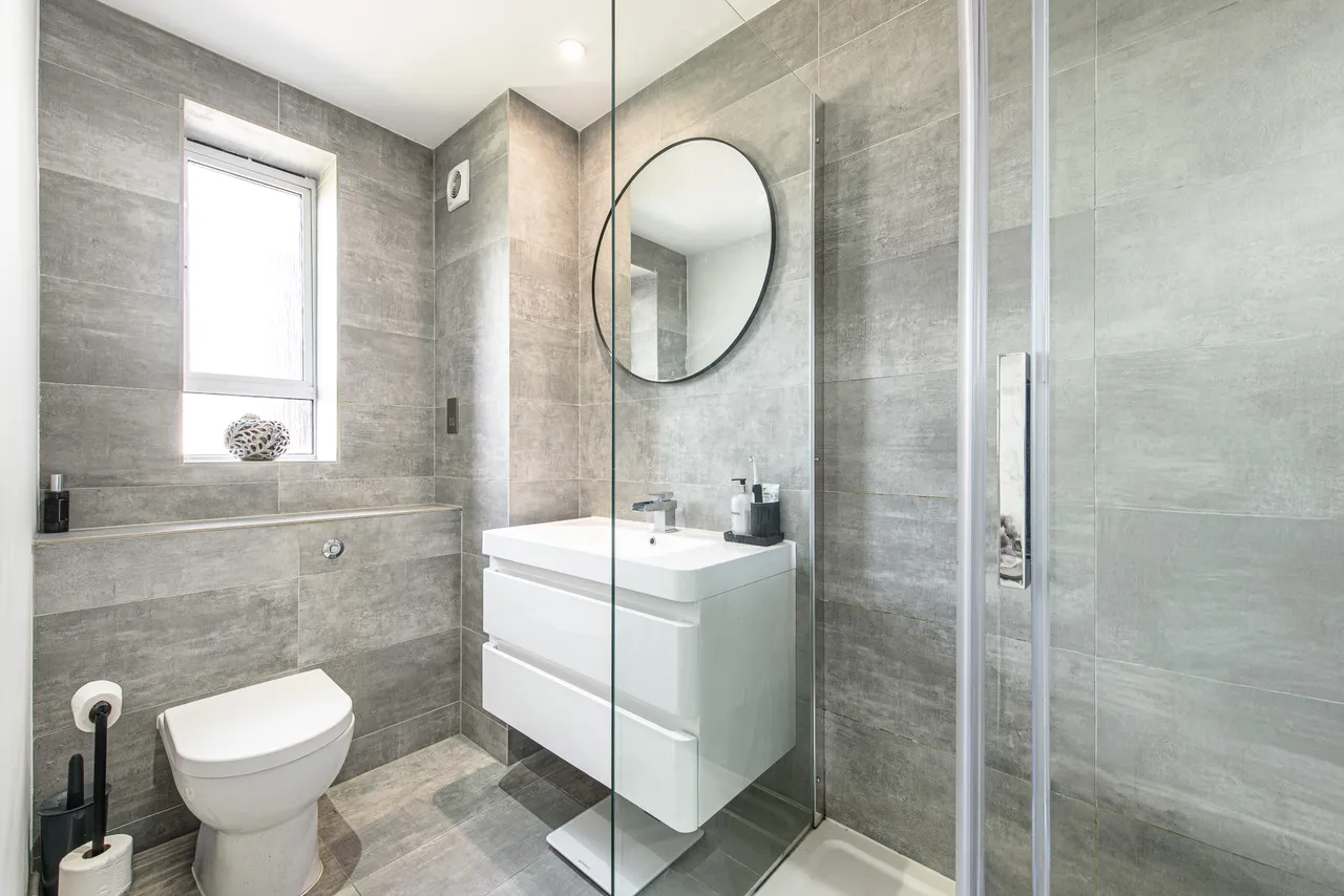 16 Dennington House, Dennington Park Road, London, photo 5