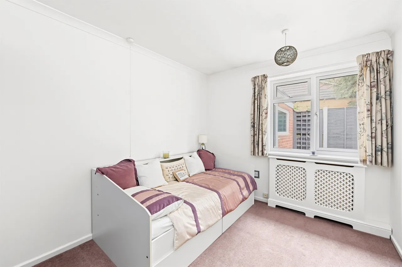 Vicarage Road, Pitstone, LU7, photo 12
