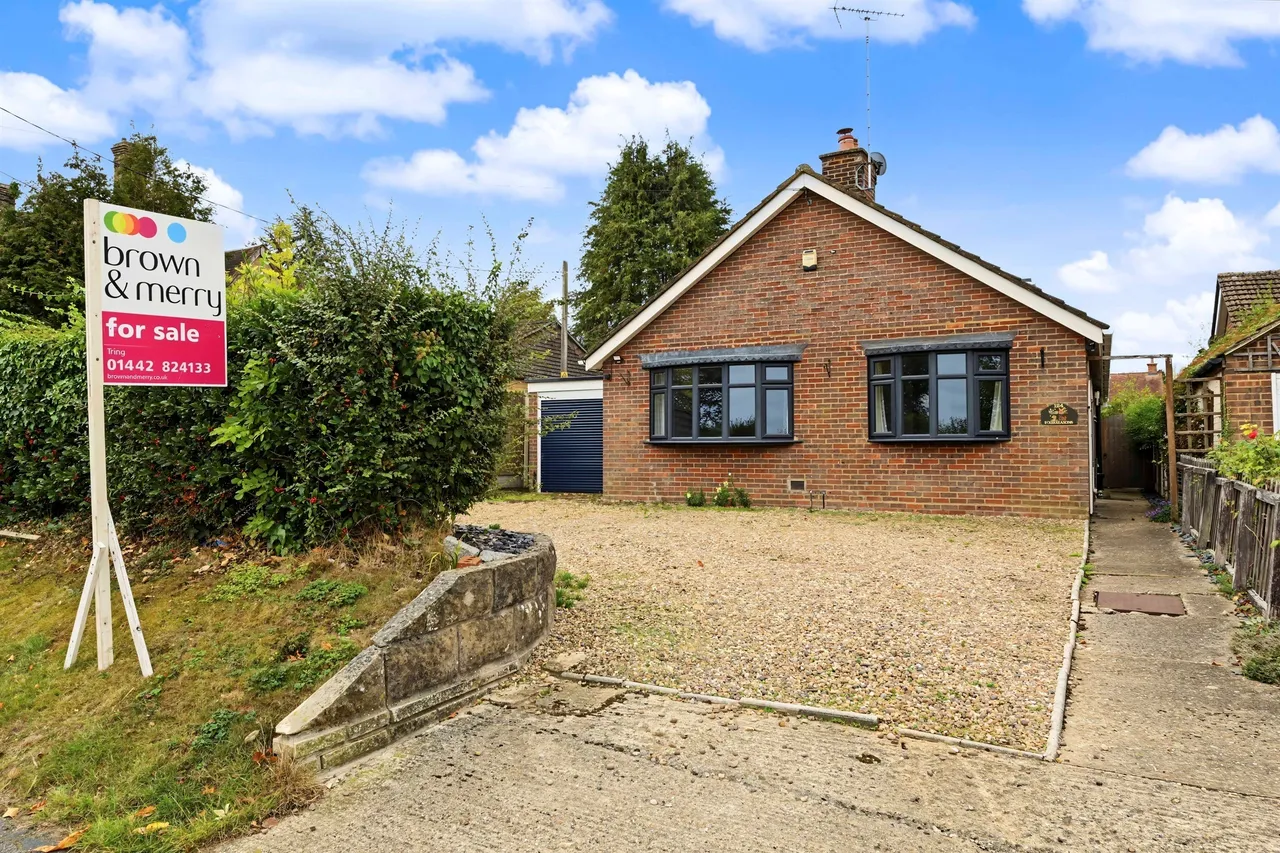 Vicarage Road, Pitstone, LU7, photo 13