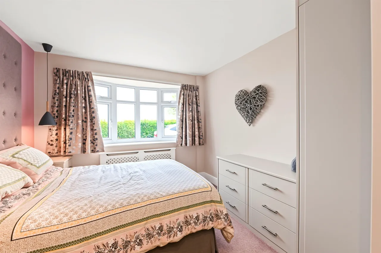 Vicarage Road, Pitstone, LU7, photo 11