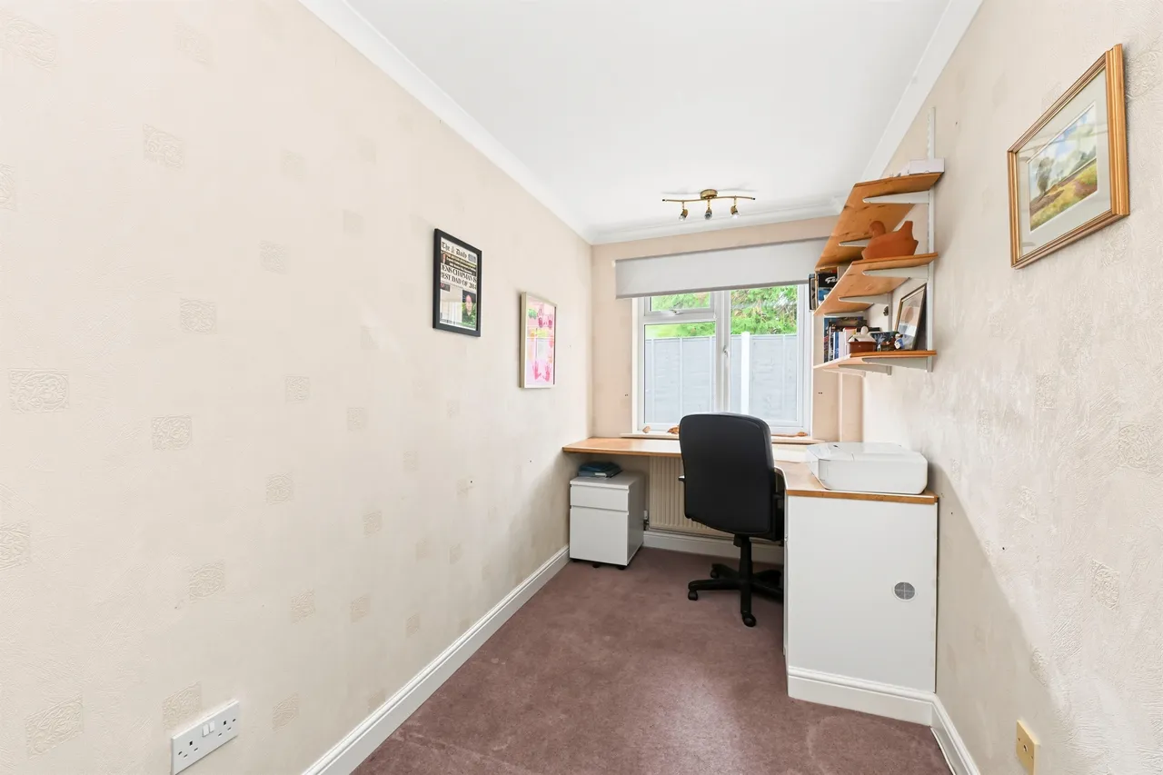 Vicarage Road, Pitstone, LU7, photo 14