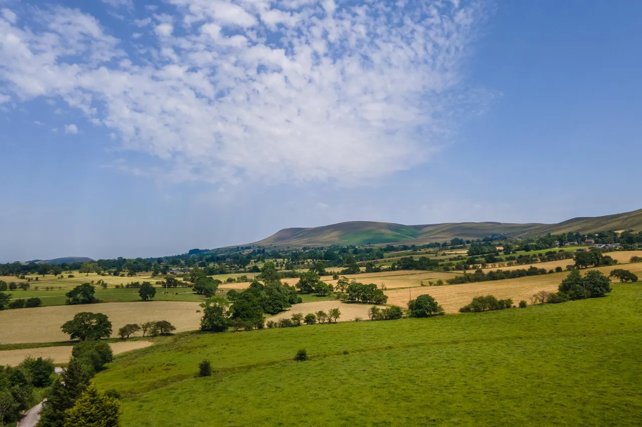 Whalley Clitheroe Bypass, Clitheroe, BB7, photo 50