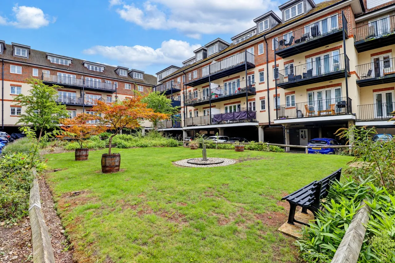 Freer Crescent, High Wycombe, HP13, photo 9