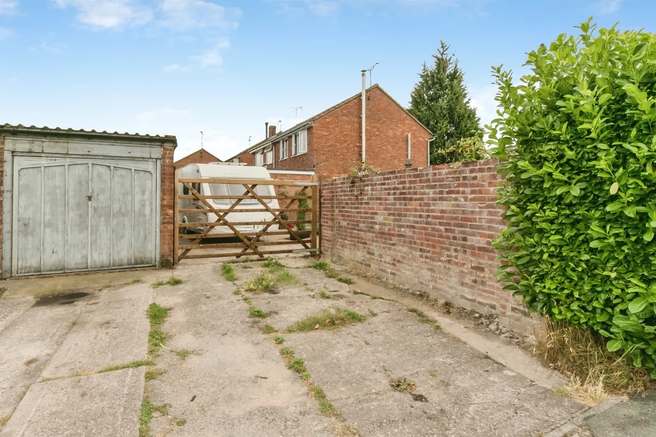 Oak Close, Uttoxeter, ST14, photo 14