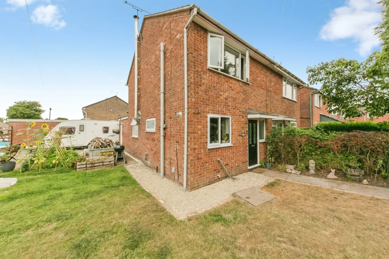 Oak Close, Uttoxeter, ST14, photo 15