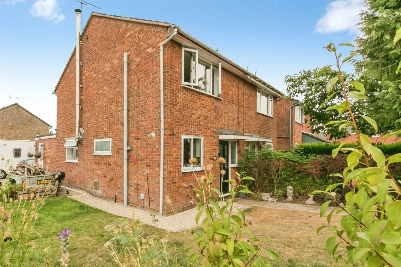 Oak Close, Uttoxeter, ST14, photo 18