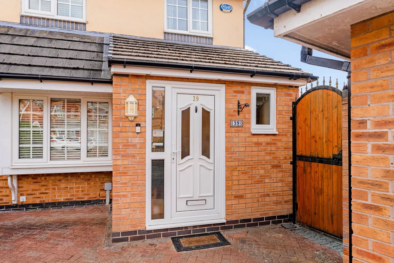 Foxley Heath, Widnes, WA8 7EB, photo 43