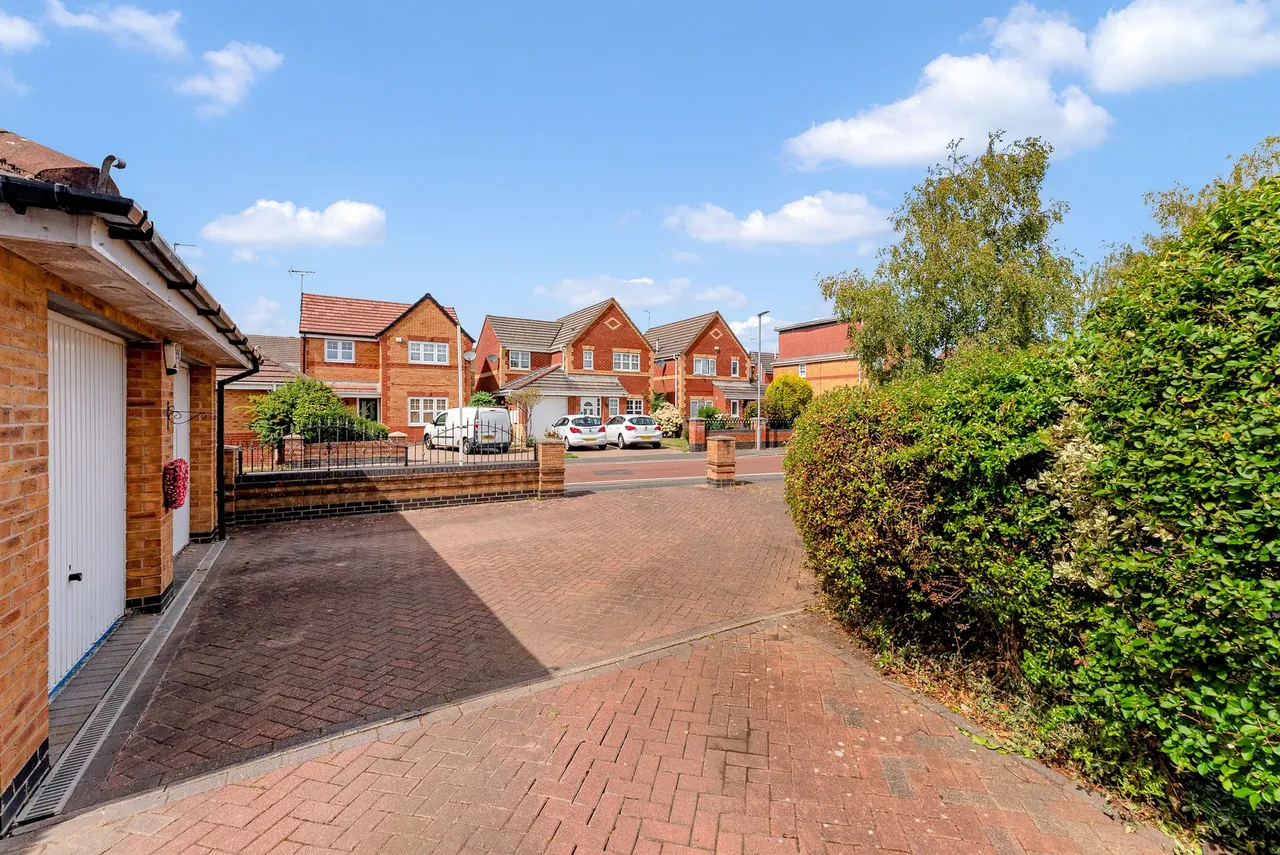Foxley Heath, Widnes, WA8 7EB, photo 36