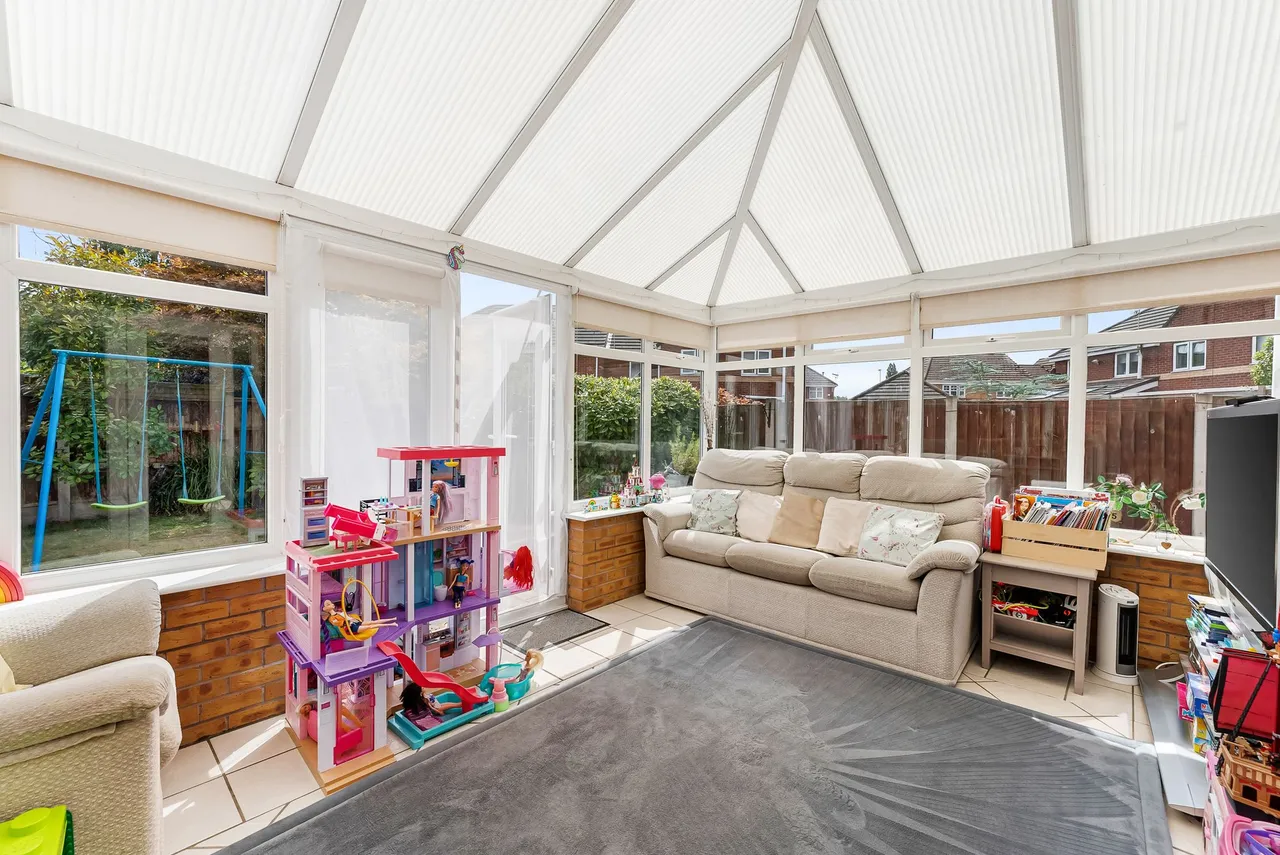 Foxley Heath, Widnes, WA8 7EB, photo 14
