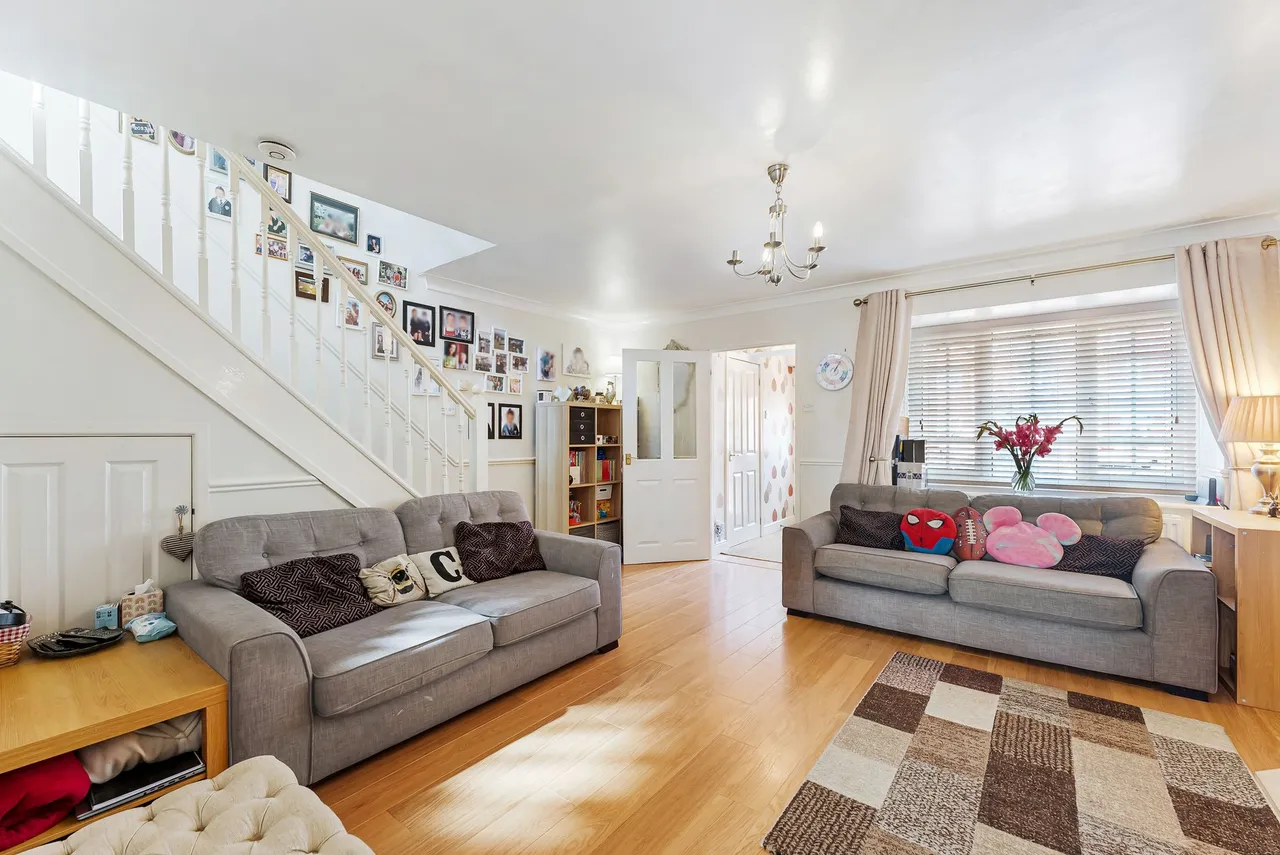 Foxley Heath, Widnes, WA8 7EB, photo 3