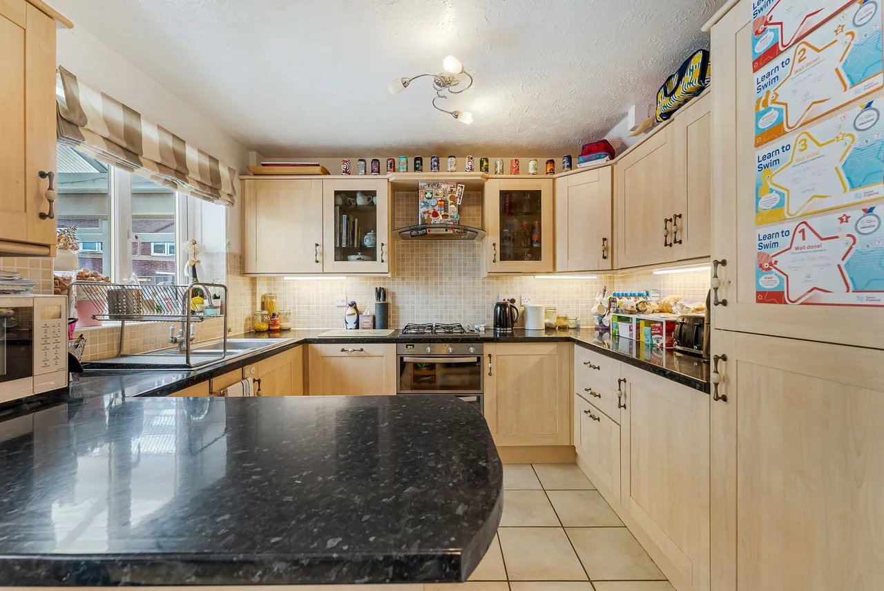 Foxley Heath, Widnes, WA8 7EB, photo 5