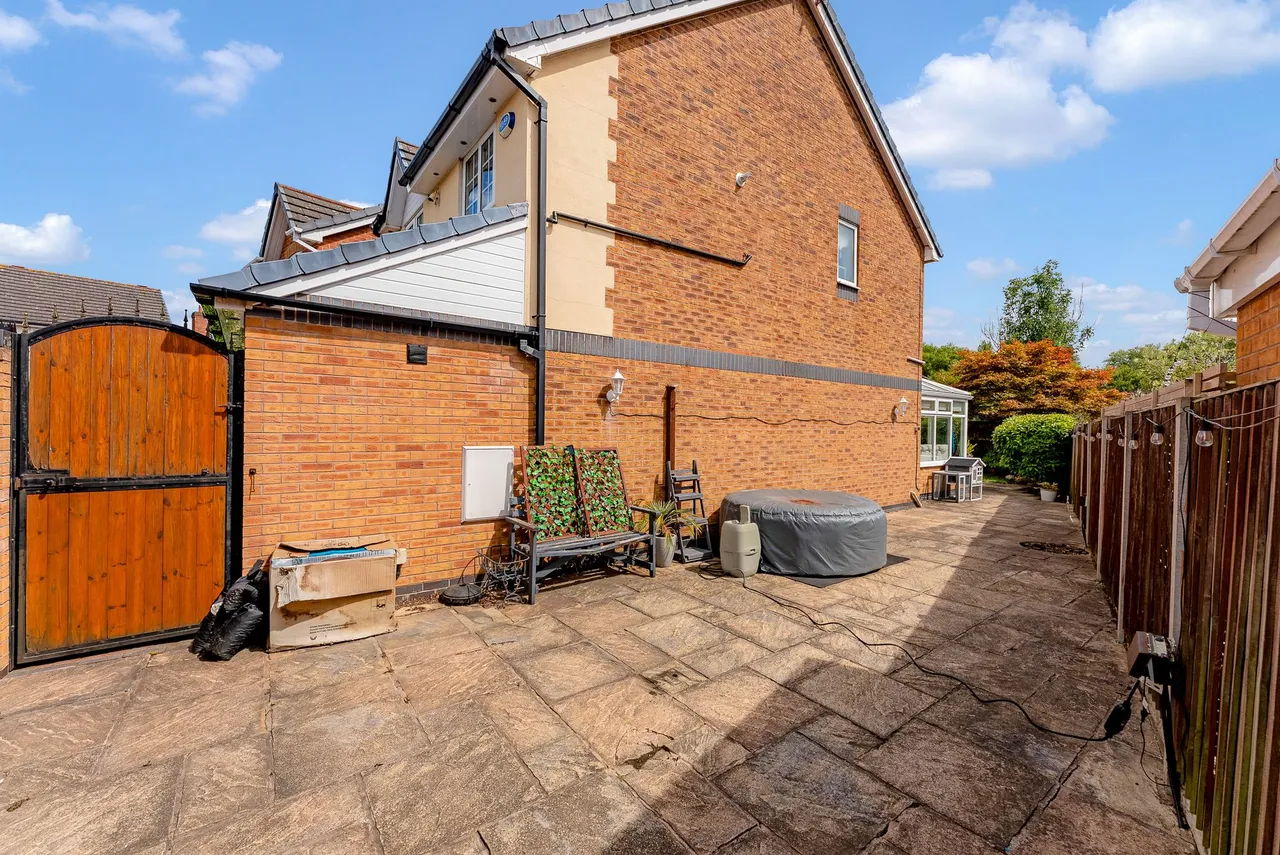 Foxley Heath, Widnes, WA8 7EB, photo 33