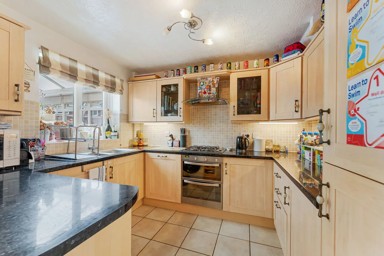 Foxley Heath, Widnes, WA8 7EB, photo 4