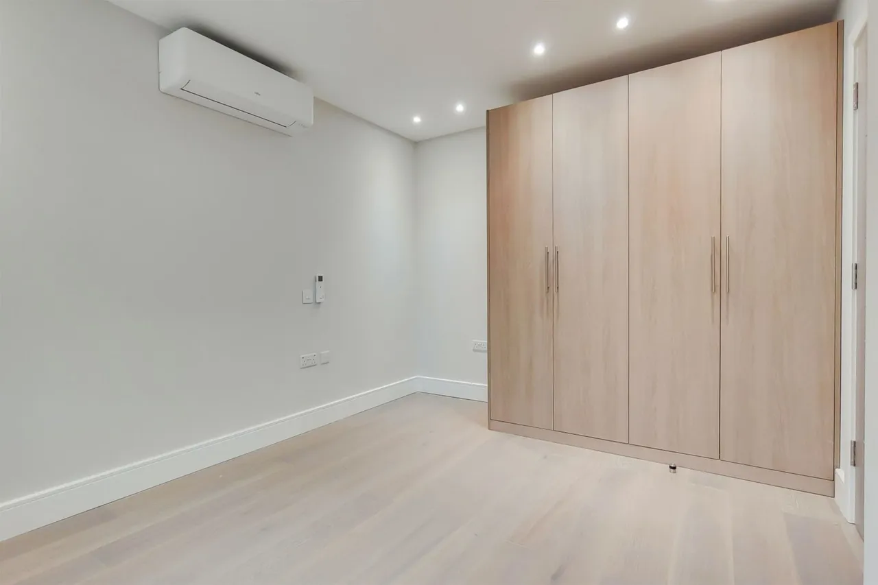 Bridge Lane, London, NW11, photo 17