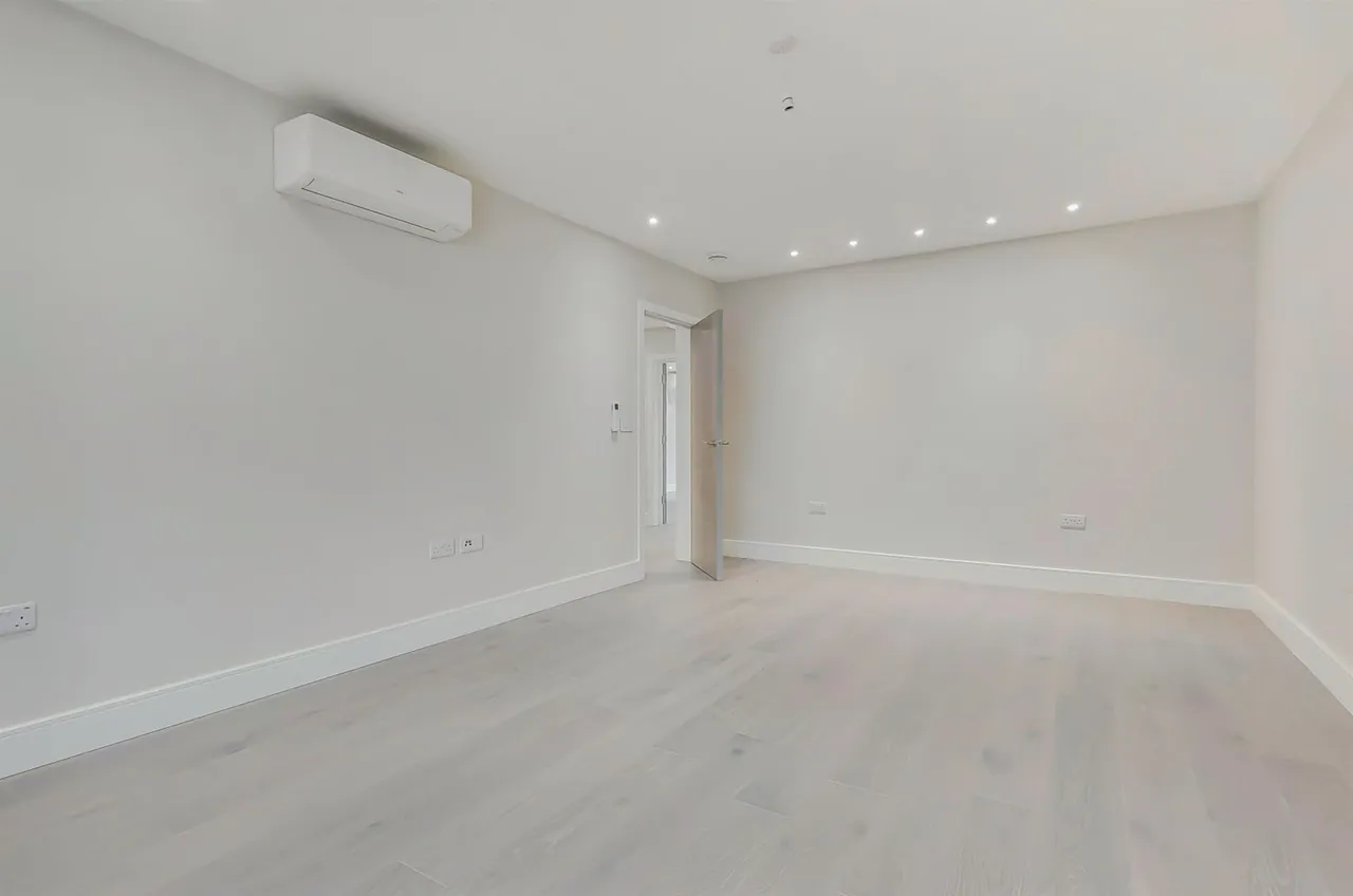 Bridge Lane, London, NW11, photo 11
