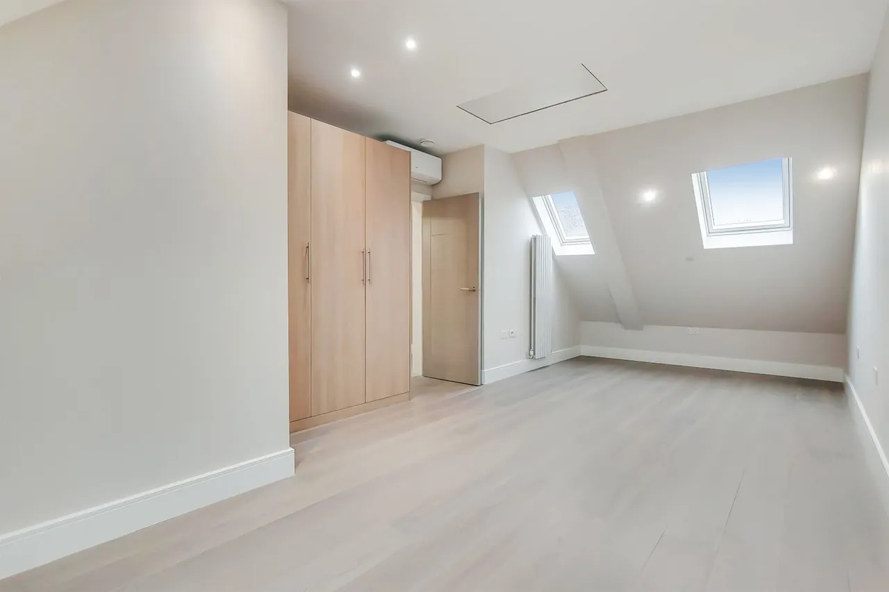 Bridge Lane, London, NW11, photo 20