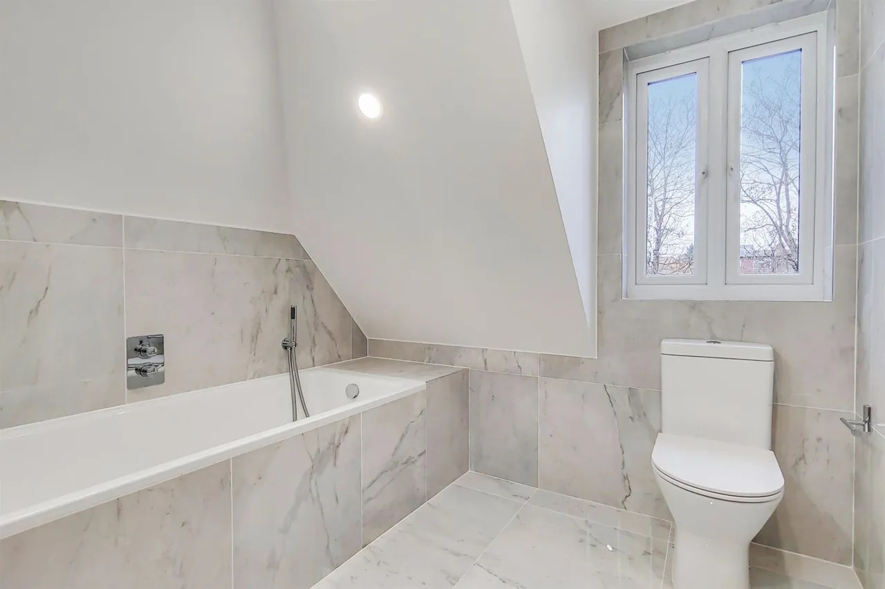 Bridge Lane, London, NW11, photo 22