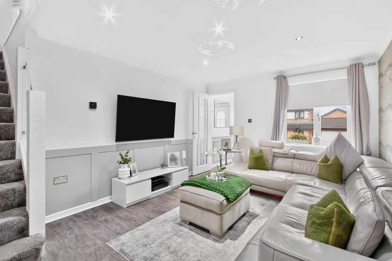 Auchenbothie Crescent, Glasgow, photo 2
