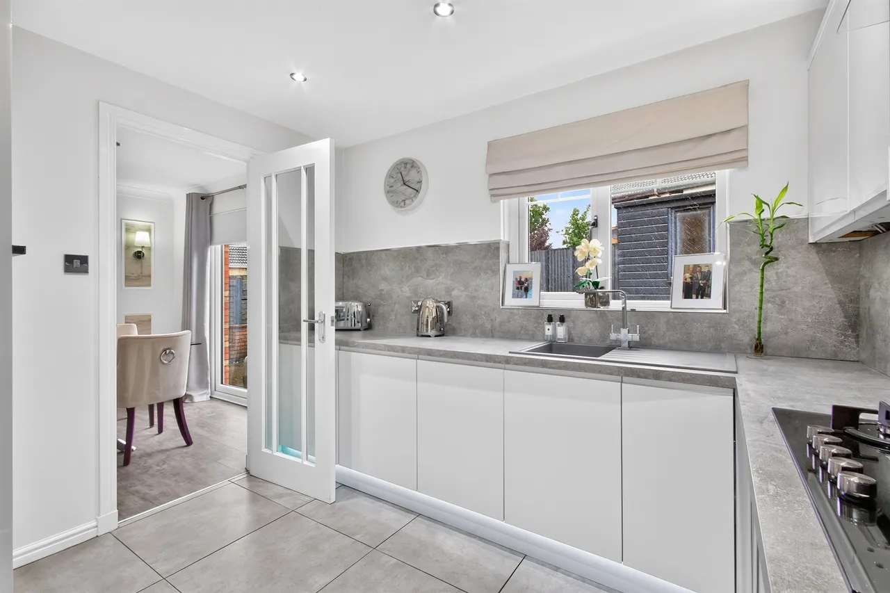 Auchenbothie Crescent, Glasgow, photo 8