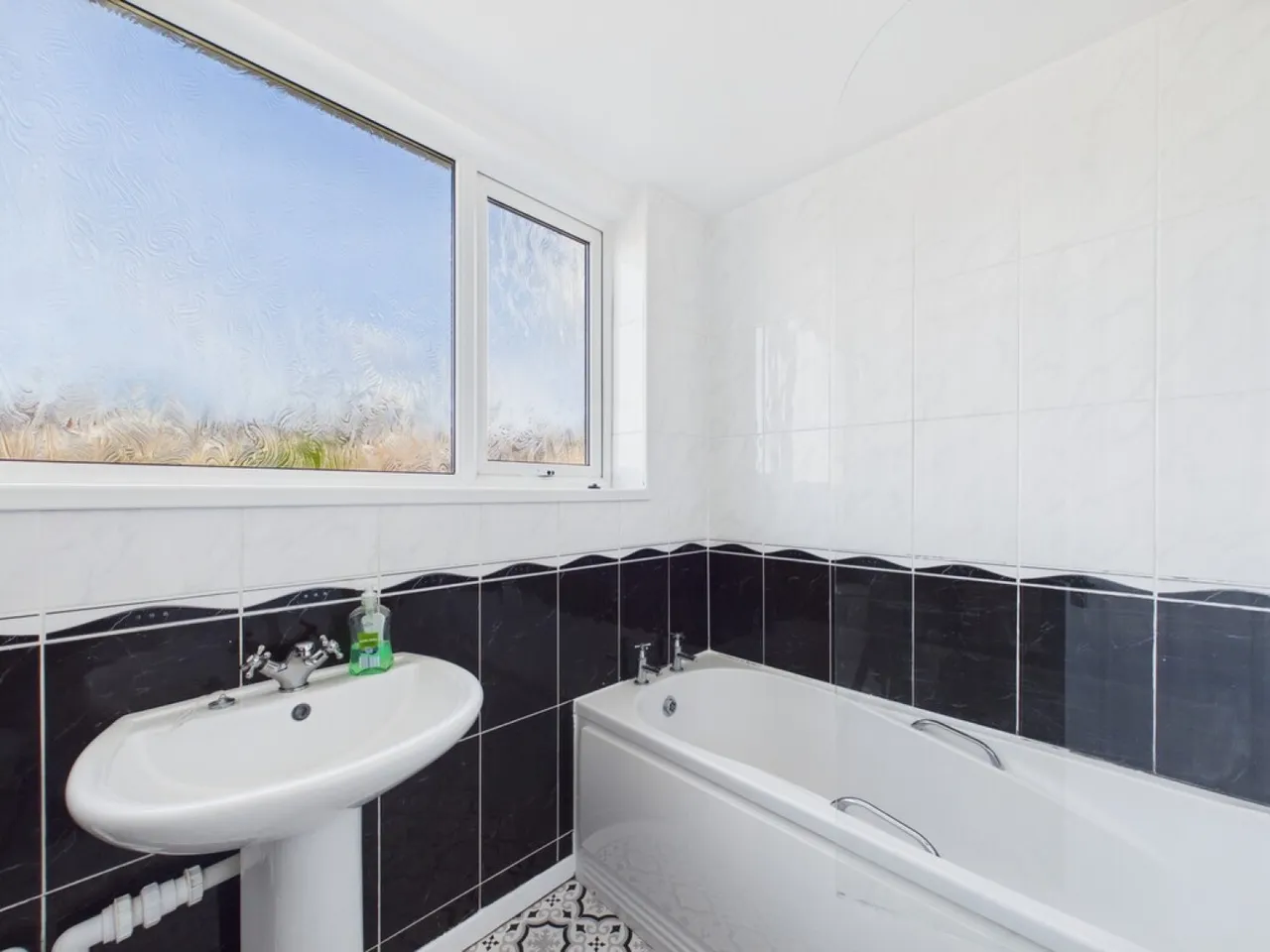 Soames Crescent, Longton, ST3, photo 8