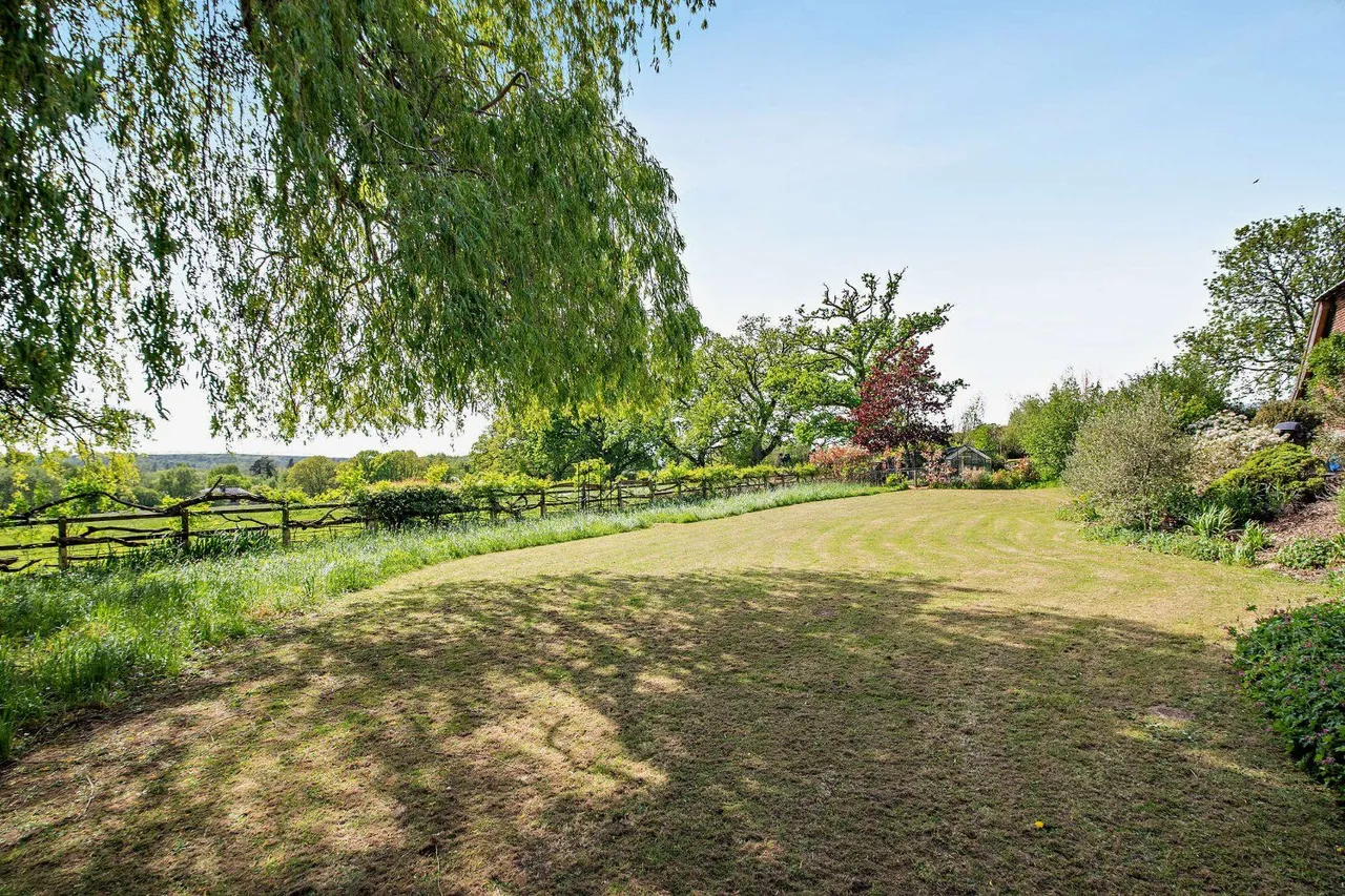 Rudd Lane, Upper Timsbury, Romsey, Hampshire, SO51 0NU, photo 3