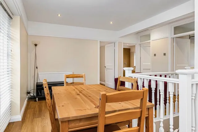 Neale Close, Hampstead Garden Suburb, N2, photo 6