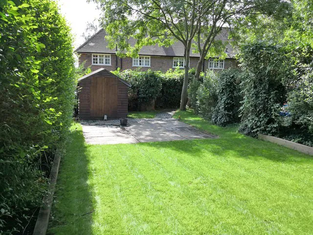 Neale Close, Hampstead Garden Suburb, N2, photo 10