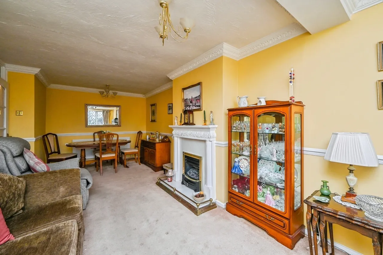 Beverley Close, Rainworth, Mansfield, Nottinghamshire, NG21, photo 11