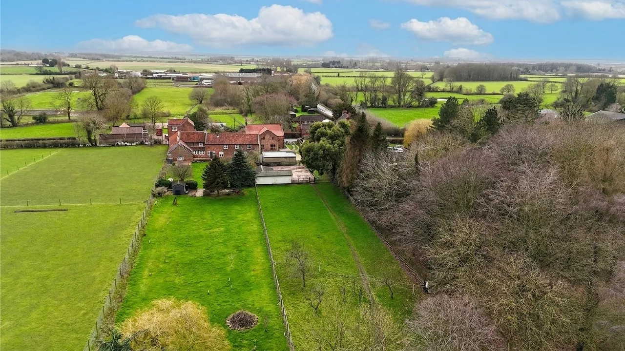 Luibeg House South End, Goxhill, DN19, photo 31