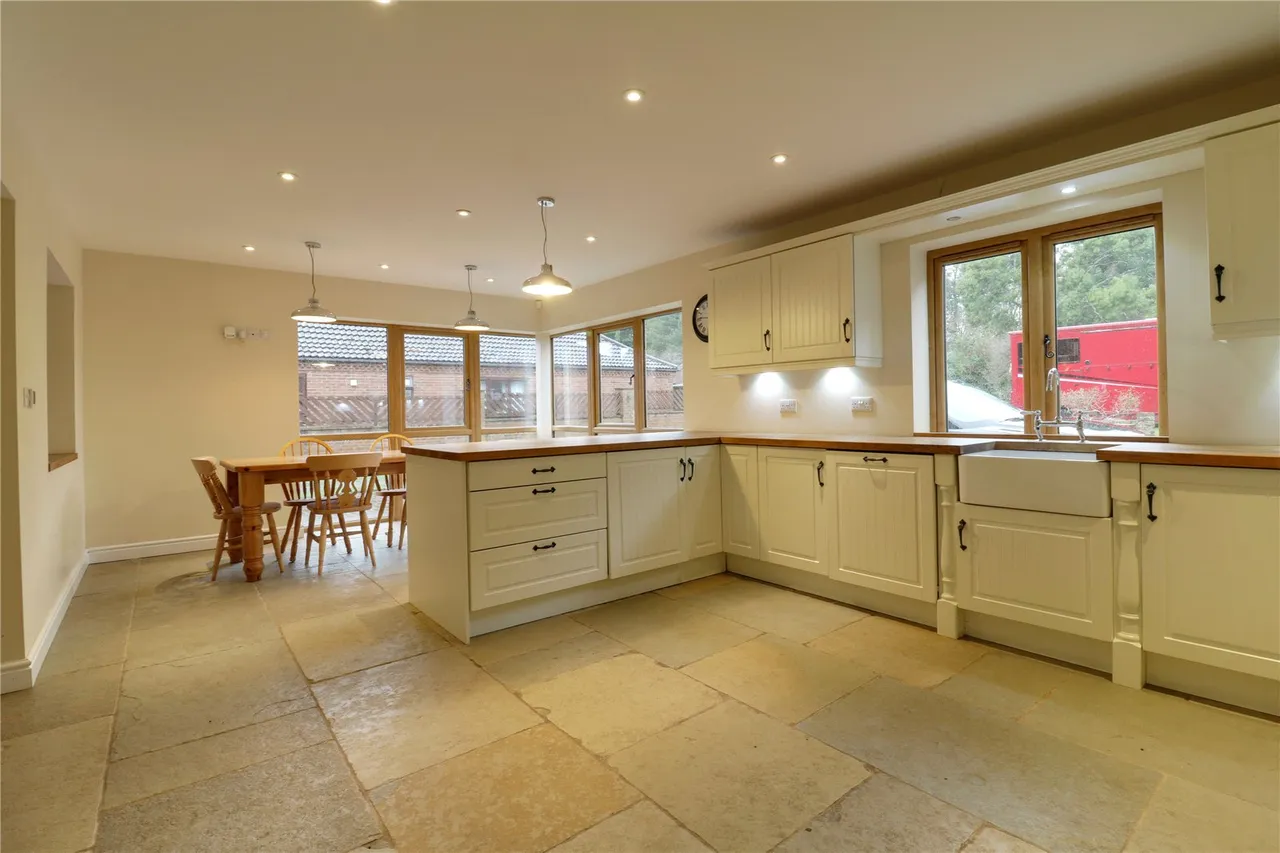 Luibeg House South End, Goxhill, DN19, photo 5