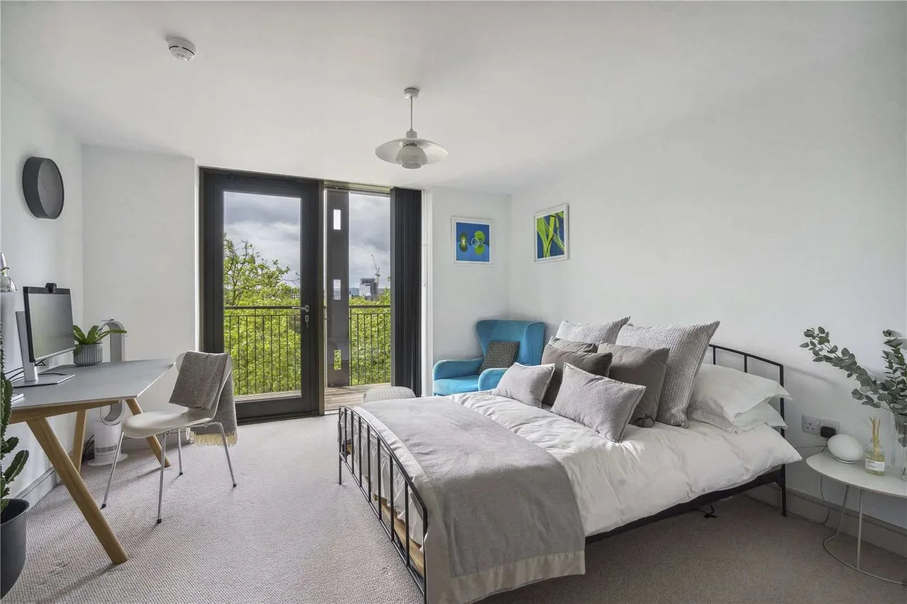 Lower Guinea Street, Bristol, Somerset, BS1 6QX, photo 10