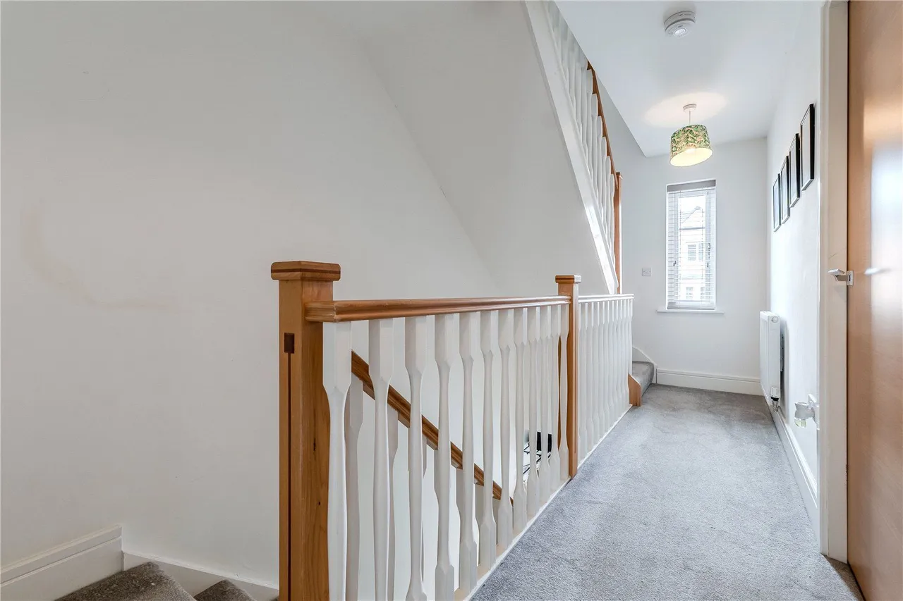 Valley View Drive, Apperley Bridge, BD10, photo 7