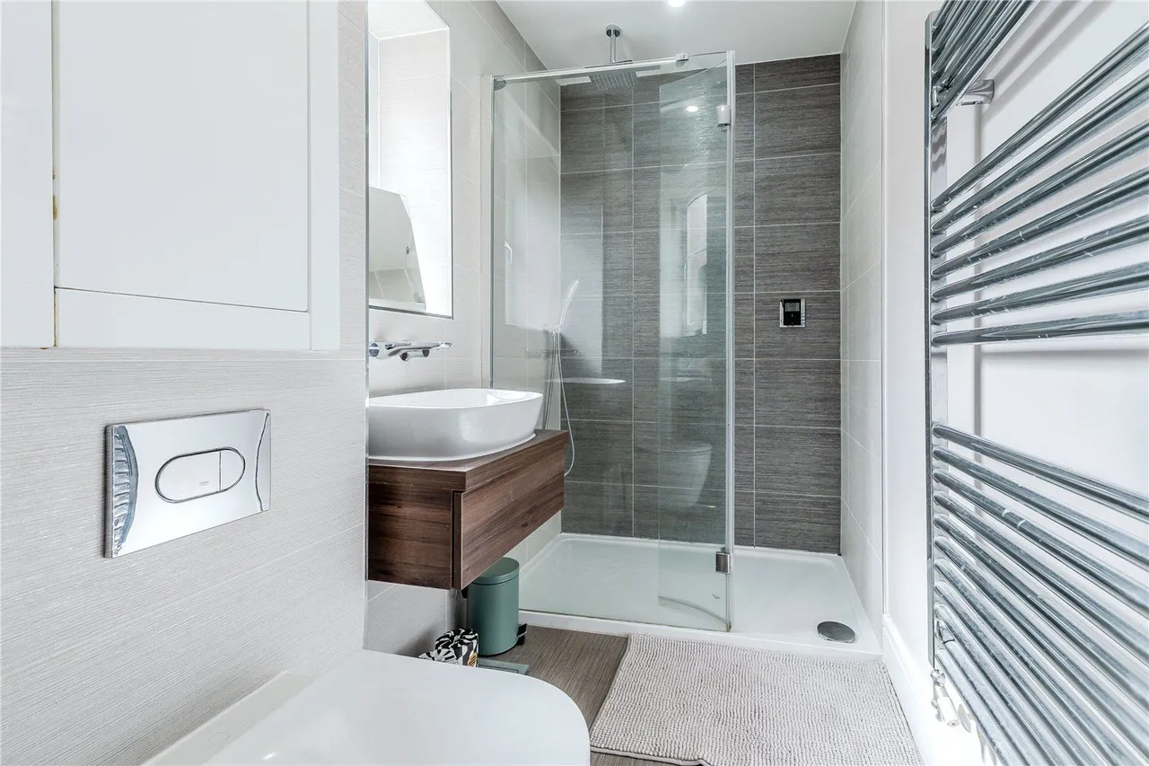Valley View Drive, Apperley Bridge, BD10, photo 9
