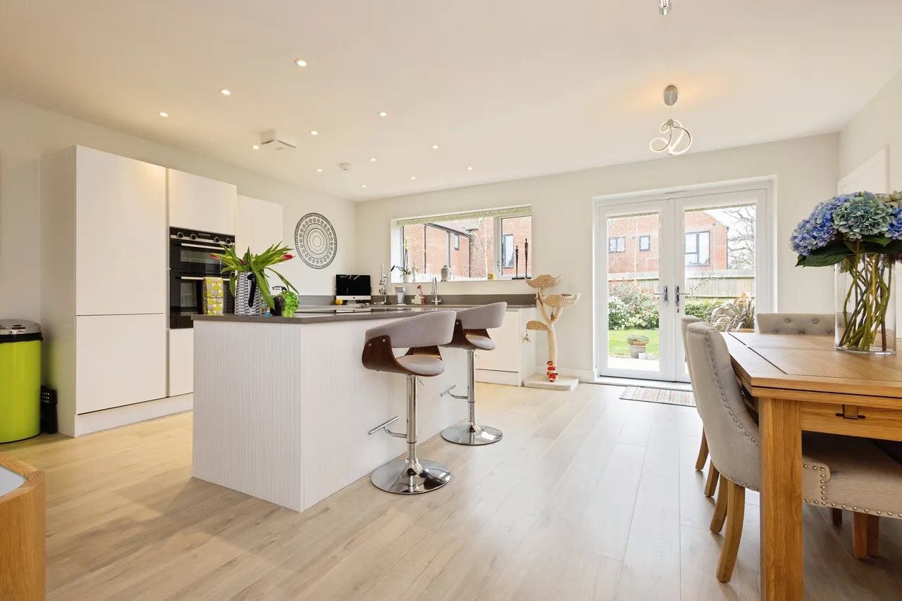 Stillwater Close, Cranleigh, GU6, photo 7