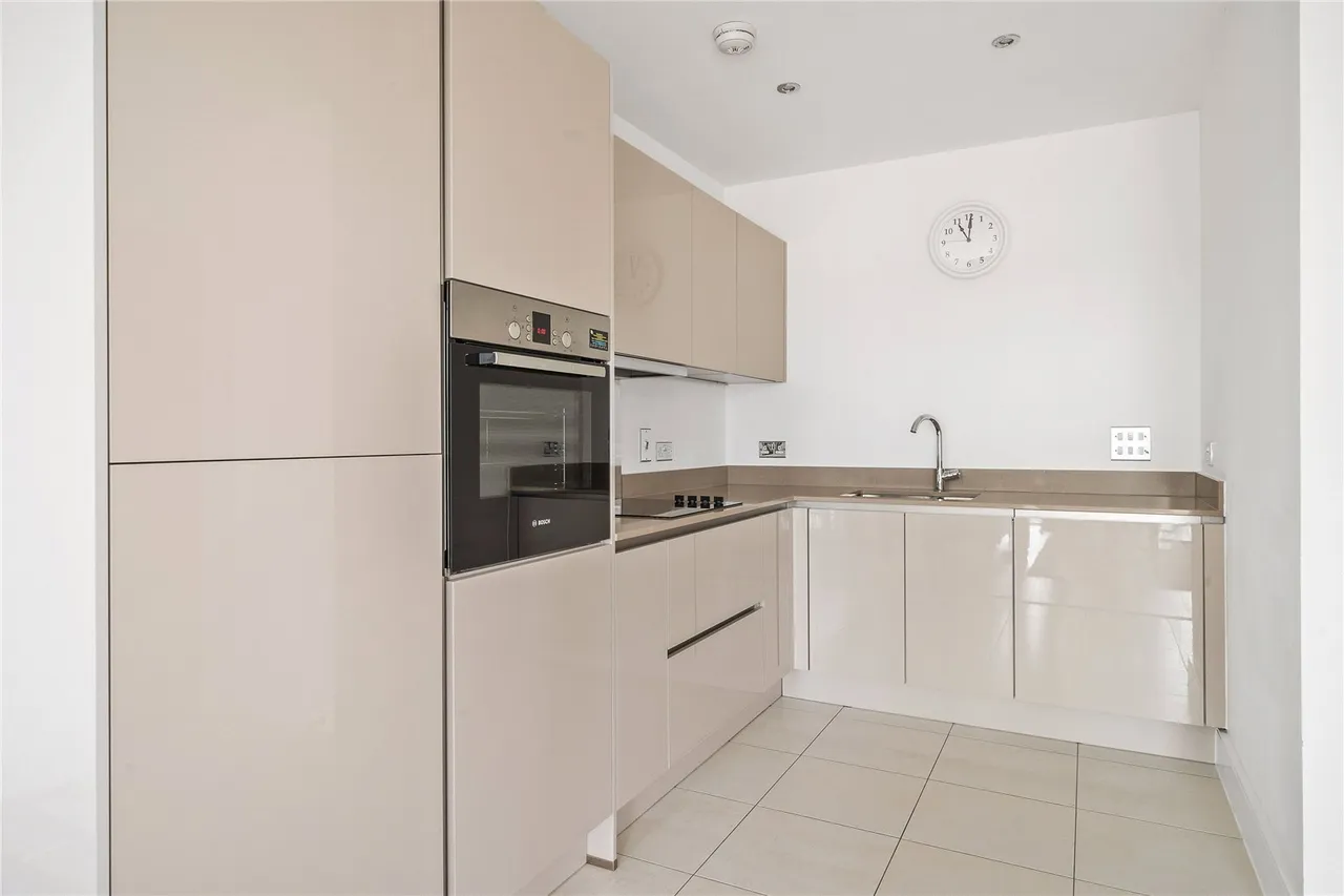 Levett Square, TW9, photo 6