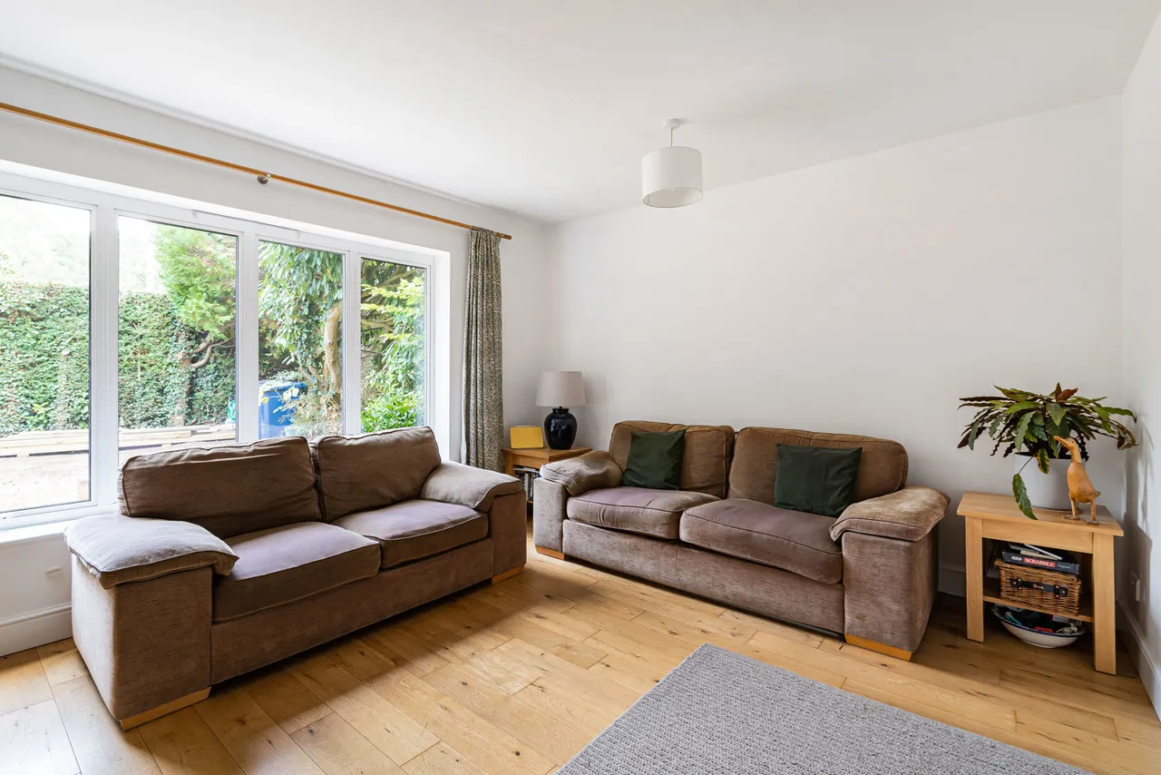 Hollis Wood Drive, Wrecclesham, GU10, photo 7
