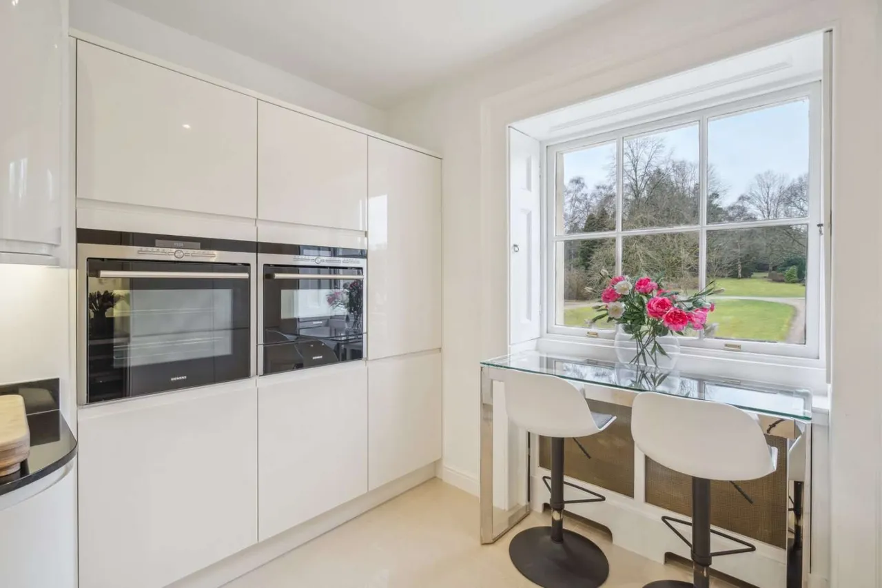 Missenden Road, Amersham, Buckinghamshire, HP7 0RL, photo 4
