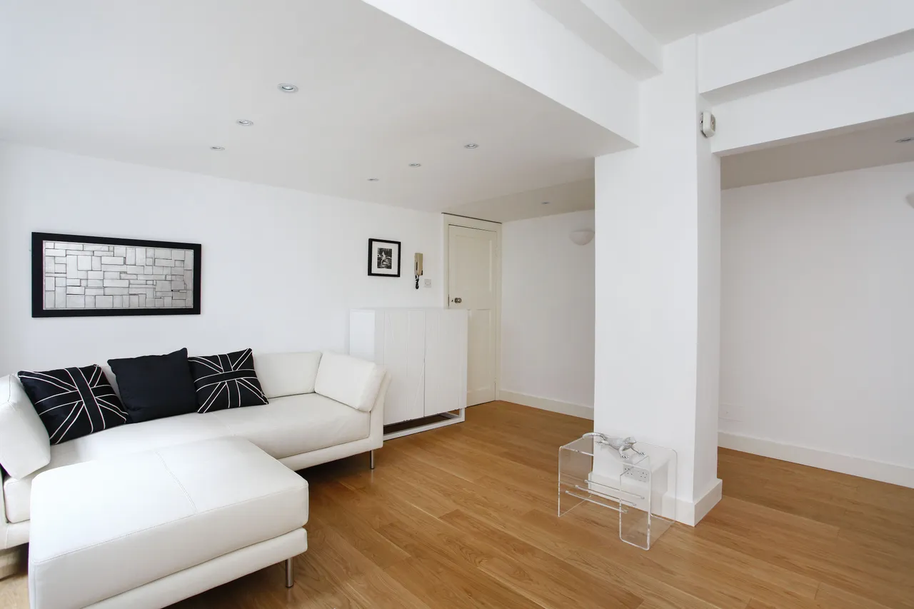 15 Apsley House, 23-29 Finchley Road, London, photo 10