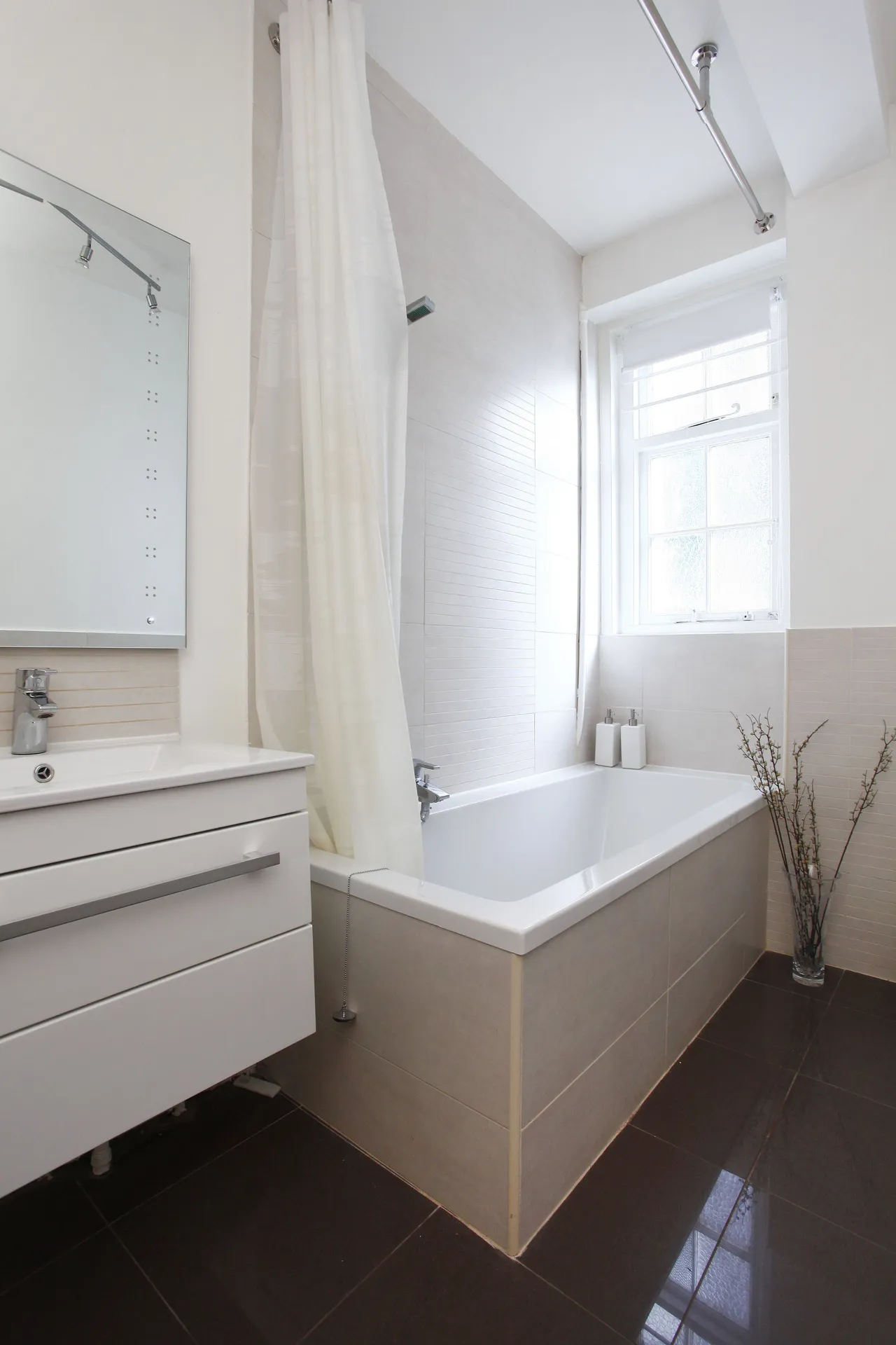 15 Apsley House, 23-29 Finchley Road, London, photo 5