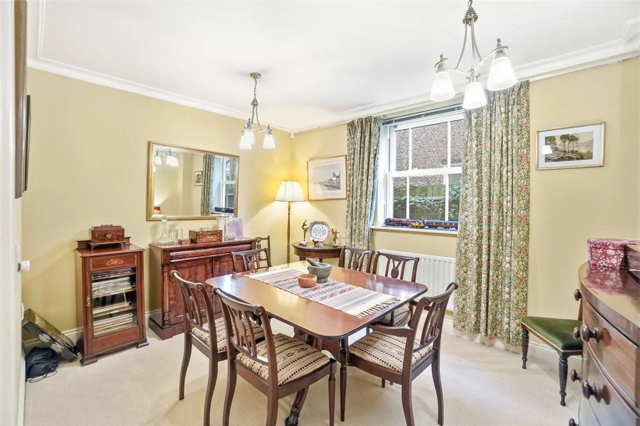 Wensleydale Road, Hampton, TW12 2LP, photo 5