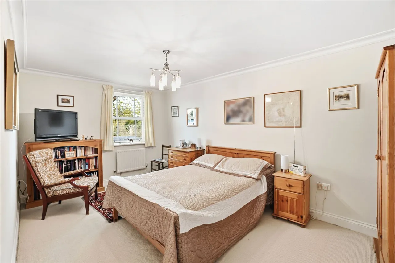 Wensleydale Road, Hampton, TW12 2LP, photo 8