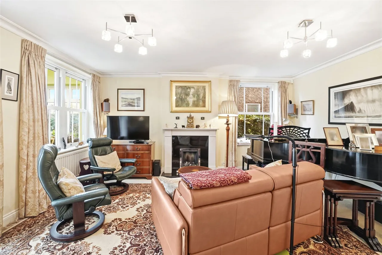 Wensleydale Road, Hampton, TW12 2LP, photo 6