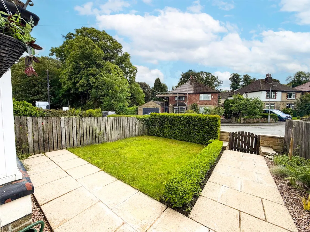 Birchwood Road, Low Utley, Keighley, BD20 6BX, photo 2